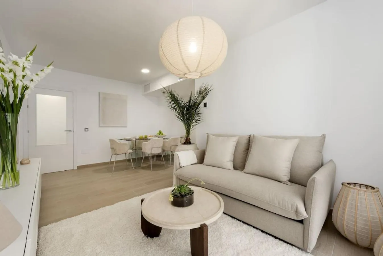 Apartment Centrum Estepona 900M Van Het Strand Spain