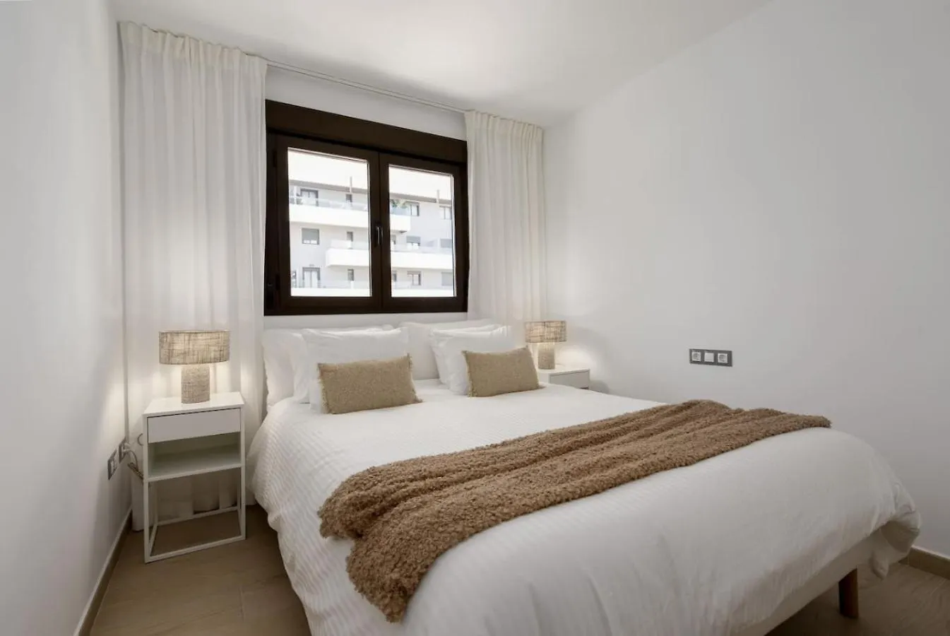 Apartment Centrum Estepona 900M Van Het Strand